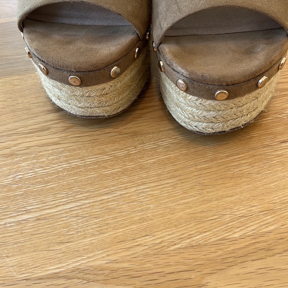 A pair of Zara shoes, camel color. - Picture 6 of 7